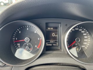 Volkswagen Golf VI