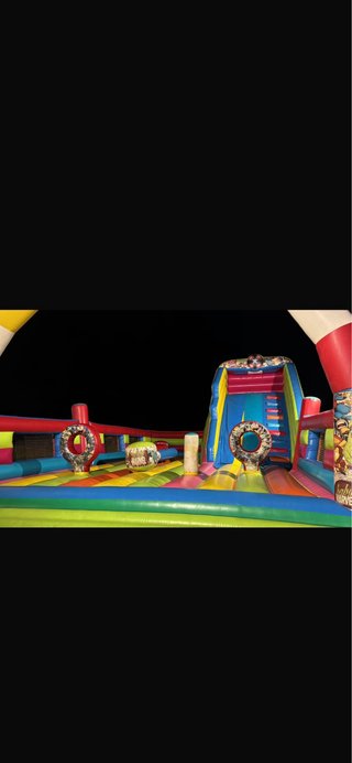 Castillo hinchable 10x10m