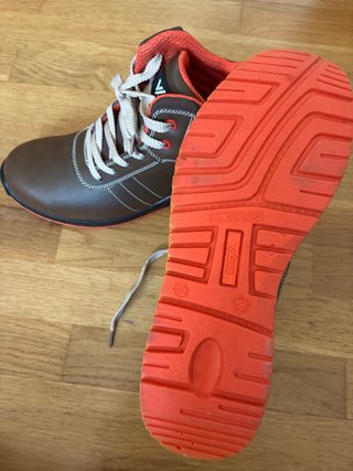 Zapatos de trabajo V-PRO marrones y naranjas