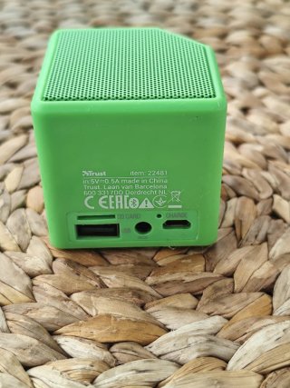 Altavoz Bluetooth Trust Verde Mini