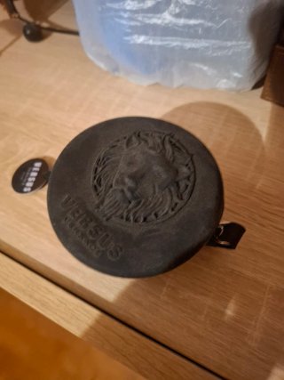 Orologio uomo versus