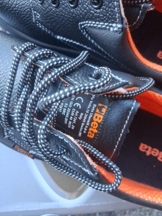 Zapatillas seguridad Cofra aluminio