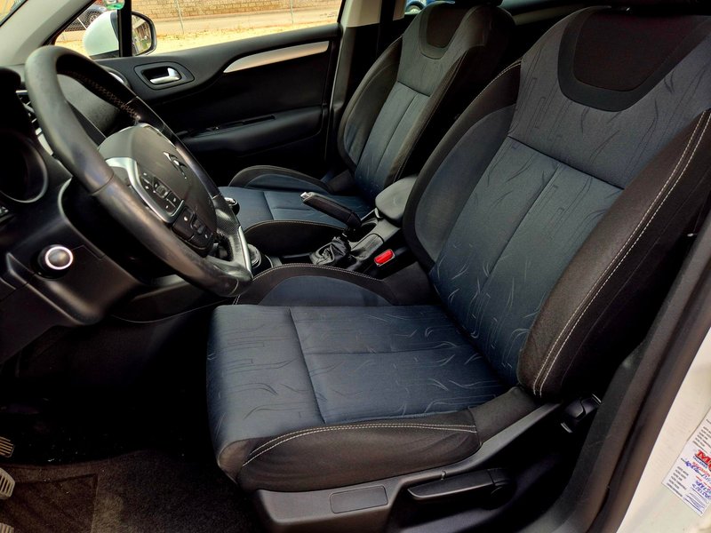 Citroën C4 1.6 HDI Business 2012, foto 4