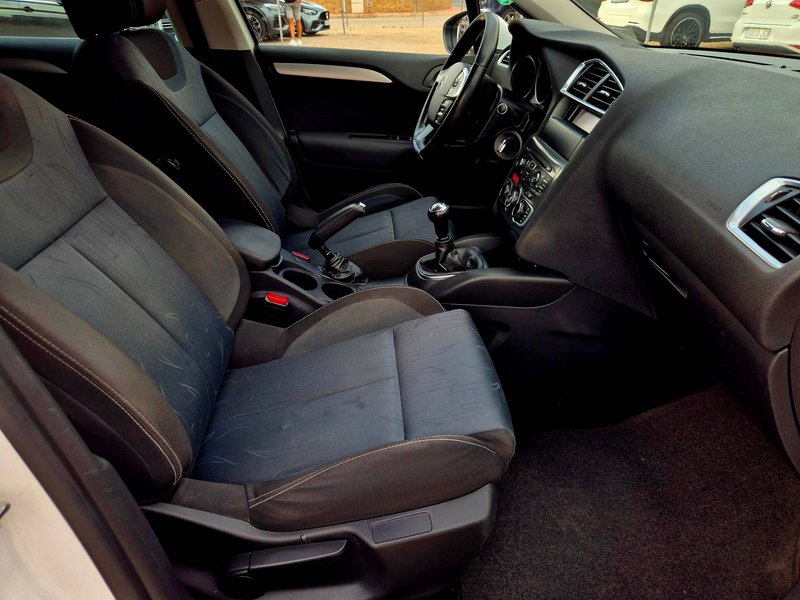Citroën C4 1.6 HDI Business 2012, foto 14