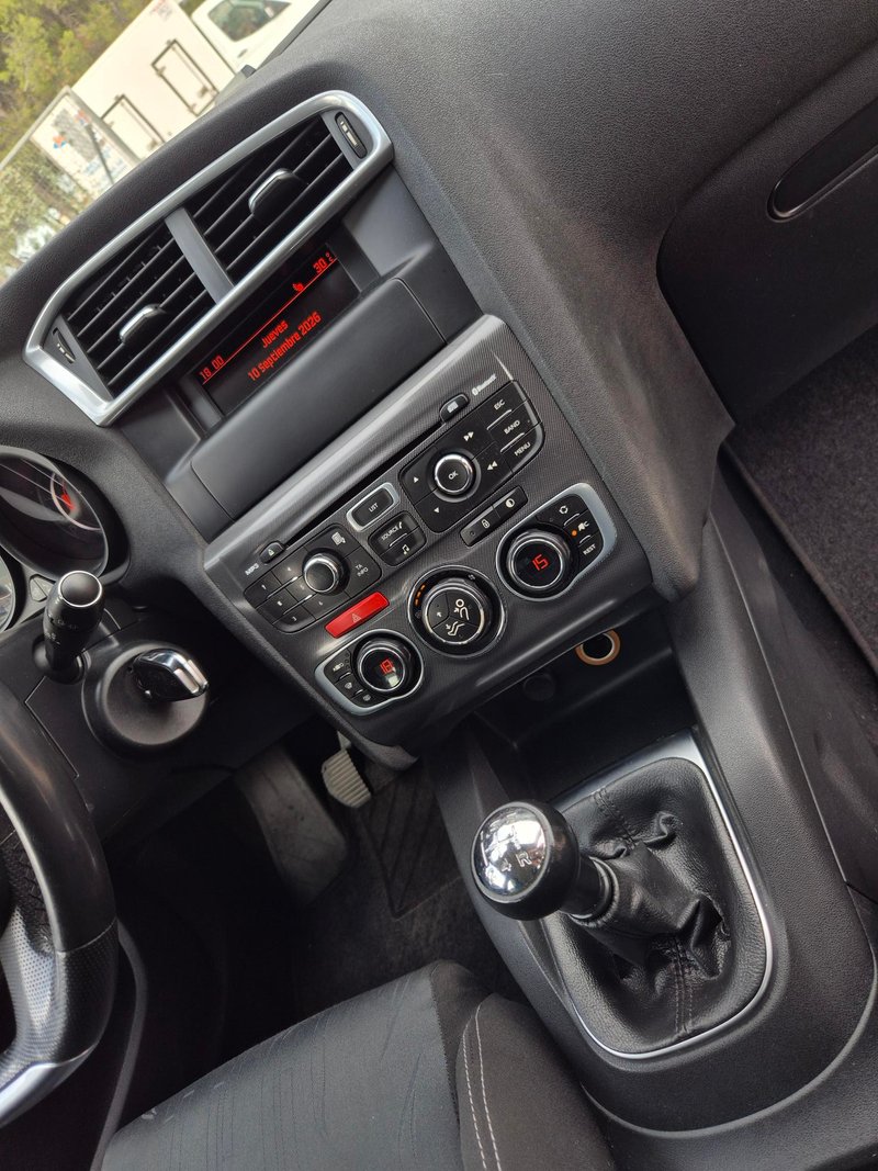 Citroën C4 1.6 HDI Business 2012, foto 12