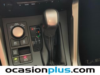 Lexus NX 300h Corporate 2WD 145 kW (197 CV)