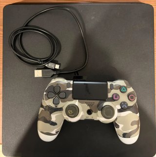 Consola Playstation 4 Negra