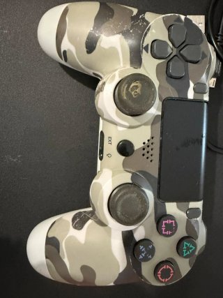 Consola Playstation 4 Negra