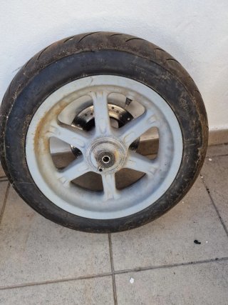 Motor y Ruedas Benelli