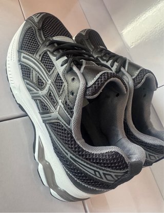 Zapatillas  Retro Running Negro/Gris Talla 37