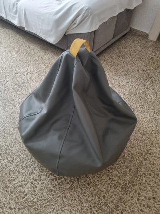 Puff pera diseño liso
