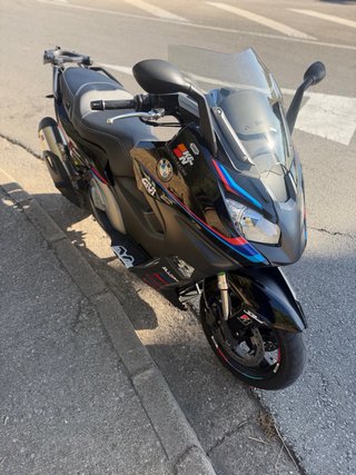 BMW C650S Negra