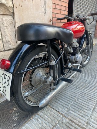 Montesa Brio 81 Roja y Negra