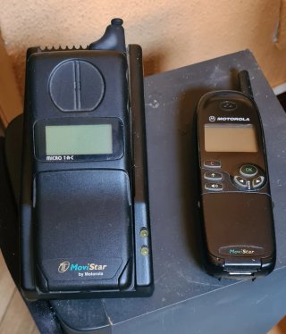 2 Teléfonos Vintage Motorola Micro T-A-C