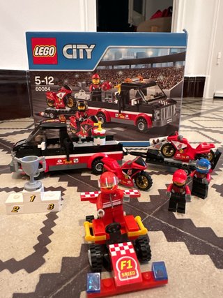 Lego City 60084: Camión de Carreras