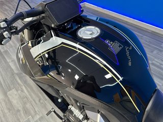 Benda LFC 700 - 150 km - ¡Como Nueva! Batman