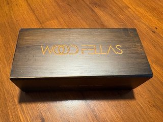 Occhiali da sole Wood Fellas fatti a mano in legno