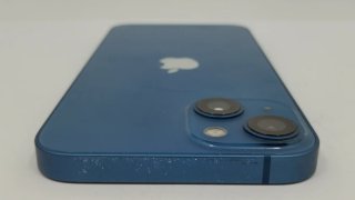 E593044-0 iPhone 13 128GB