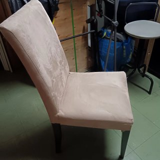 Silla tapizada salón beige