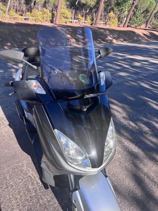 Yamaha XMAX 250 Maxi Scooter