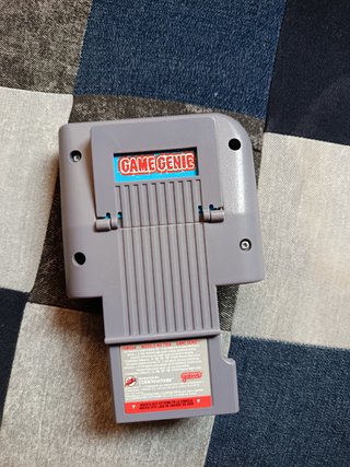 Game Genie Famosa per Nintendo Game Boy