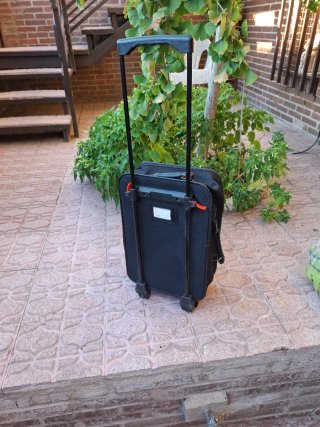 Maleta de cabina negra