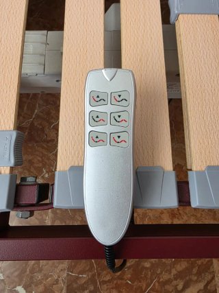 Cama eléctrica articulada reclinable con mando