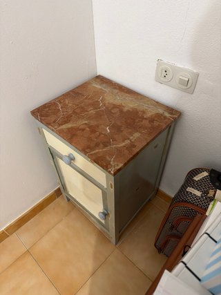 Cómoda de madera para habitación