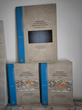 Lote UNED libros de historia