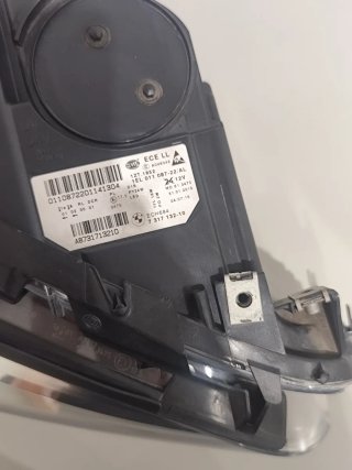 Farol Xénon Direito BMW Série 5 F10 LCI F11 LCI