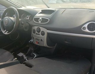 Renault 493503 centralita motor 8200399038 clio