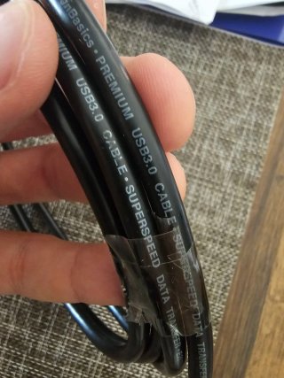 Cable USB Amazon Basics