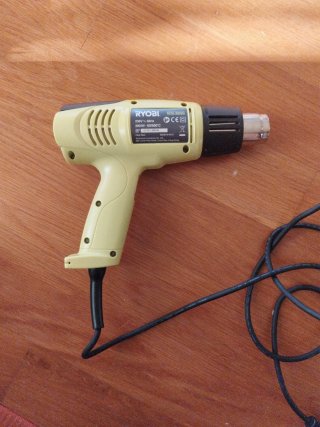 Pistola de calor Ryobi EHG 2002C