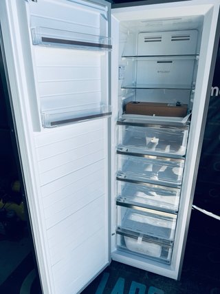 718.Congelador vertical Dual Congela/Frigorifico N