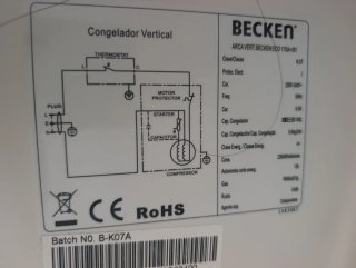 Congelador vertical Becken