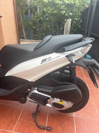 Piaggio MP3 Maxi Scooter