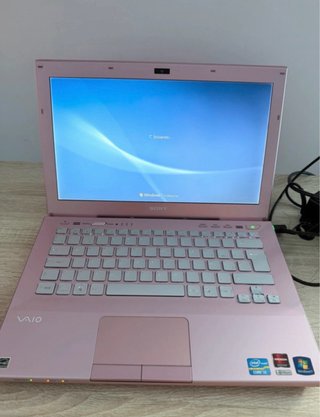 Sony VAIO original en color rosa