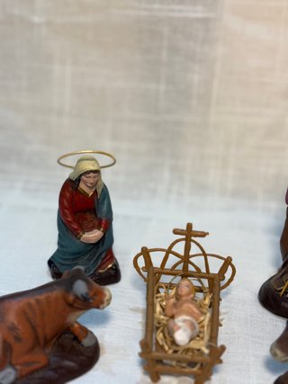 Nacimiento de barro antiguo hecho a mano