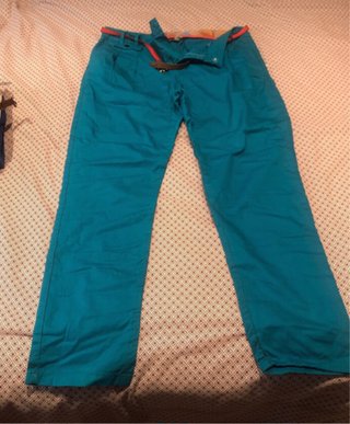 Lote 4 pantalones de tela con pinzas