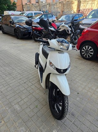 Peugeot Tweet 125i Scooter 2022 Blanca