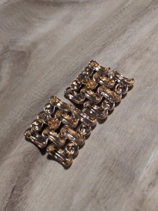 Pendientes dorados
