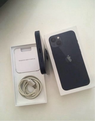 iPhone 13 Negro/Azul Marino