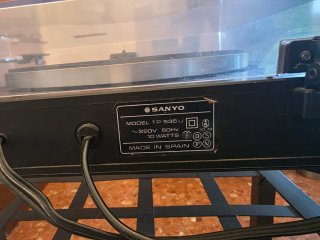 Tocadiscos Sanyo TP 535 U Semi-Automático