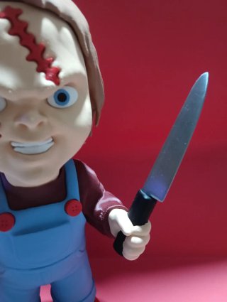 Muñeco Chucky con Cuchillo