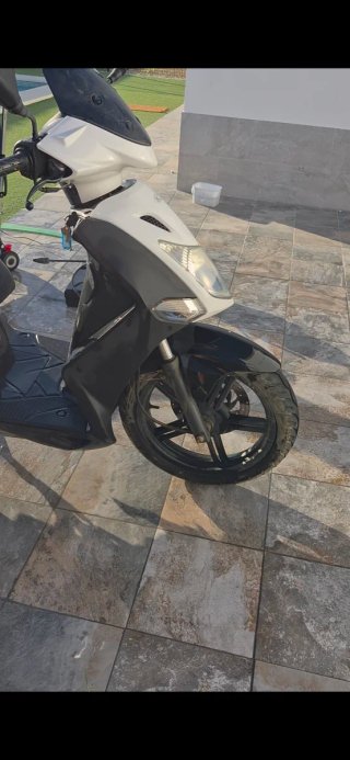 Kymco Agility 125 - 2016