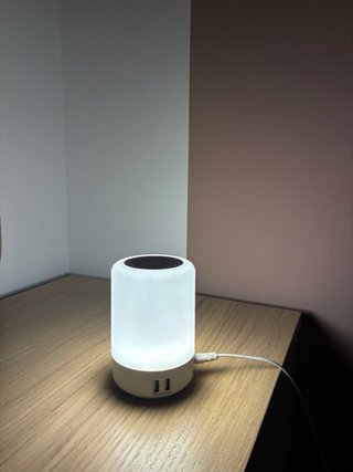 Lámpara LED infantil RGB + 4 USB