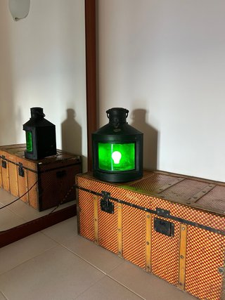 Faro náutico antiguo de navegación A.B. García