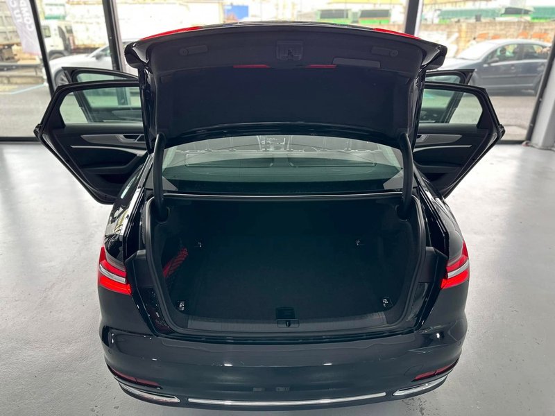 Audi A6 2019, foto 11