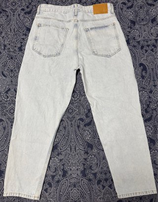 Pantalón vaquero rotos