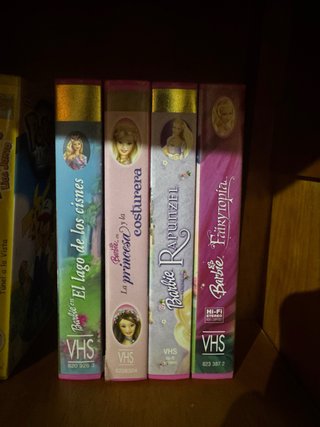 Lote 4 Películas VHS Barbie (Español)